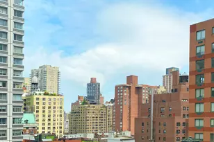 205 E 69th St, New York City, NY 10021 - Photo 32