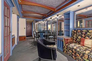 220 E 57th St, New York City, NY 10022 - Photo 8