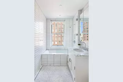 150 E 72nd Street #5S, New York City, NY 10021 - Photo 16