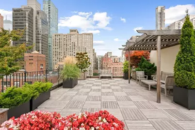 333 E 53rd Street #1J, New York City, NY 10022 - Photo 10