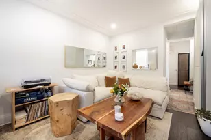 321 E 71st St, New York City, NY 10021 - Photo 2