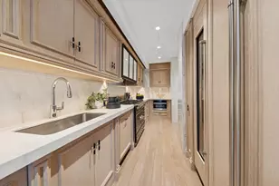 27 E 79th St, New York City, NY 10075 - Photo 4