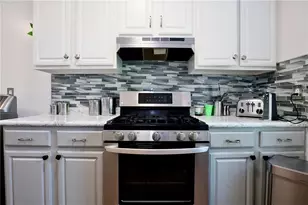 848 Park Pl, New York City, NY 11216 - Photo 12