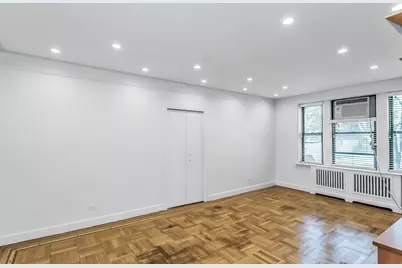 83-80 118th Street #3P, New York City, NY 11415 - Photo 6