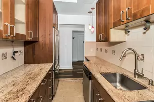 67-25 Clyde St, New York City, NY 11375 - Photo 10