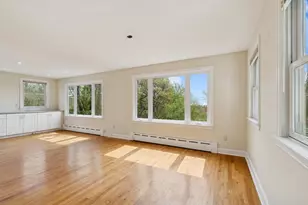 1197 Todt Hill Rd, New York City, NY 10304 - Photo 14