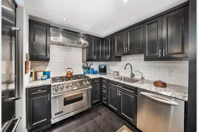 207 E 74th Street #7F, New York City, NY 10021 - Photo 6