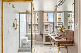 450 E 52nd St, New York City, NY 10022 - Photo 6