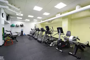 200 E 27th St, New York City, NY 10016 - Photo 16