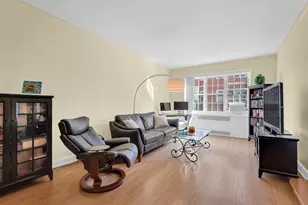 35-25 77th St, New York City, NY 11372 - Photo 2