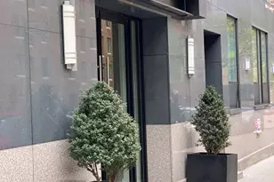 416 W 52nd St, New York City, NY 10019 - Photo 2