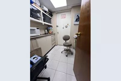 207 Ocean Parkway #1J, New York City, NY 11218 - Photo 8