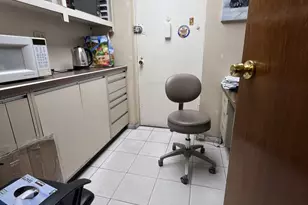 207 Ocean Pkwy, New York City, NY 11218 - Photo 8