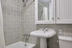 211 Thompson St, New York City, NY 10012 - Photo 6