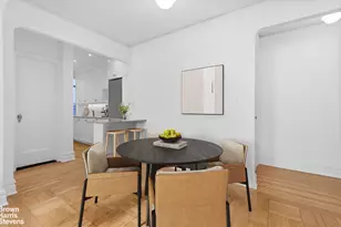 255 W 23rd St, New York, NY 10011 - Photo 4