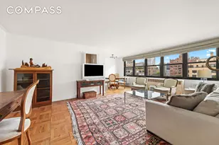315 E 70th St, New York City, NY 10021 - Photo 2