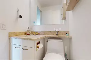 301 W 57th St, New York City, NY 10019 - Photo 10