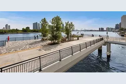 400 E 56th Street #18P, New York City, NY 10022 - Photo 18
