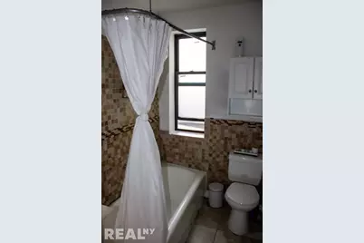 645 Barretto Street #3G, New York City, NY 10474 - Photo 4