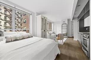 432 W 52nd St, New York City, NY 10019 - Photo 14