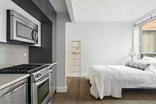 432 W 52nd St, New York City, NY 10019 - Photo 12