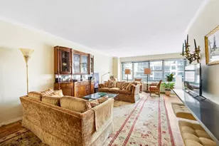 360 E 72nd St, New York City, NY 10021 - Photo 2