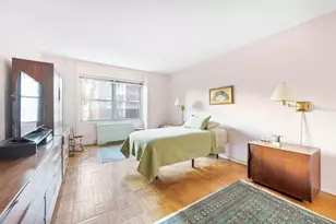 360 E 72nd St, New York City, NY 10021 - Photo 4