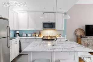 161 W 71st St, New York City, NY 10023 - Photo 4