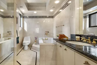 200 Central Park S #24A, New York City, NY 10019 - Photo 10