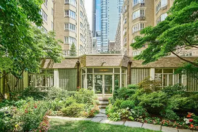 333 W 57th Street #302, New York City, NY 10019 - Photo 14