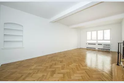333 W 57th Street #302, New York City, NY 10019 - Photo 4