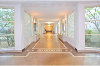 333 W 57th Street #302, New York City, NY 10019 - Photo 22