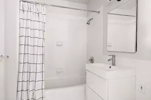 30 Main St, New York City, NY 11201 - Photo 14