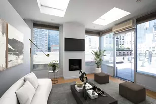 115 E 61st St, New York City, NY 10065 - Photo 2