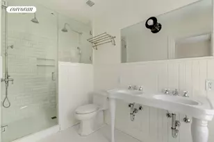 216 Adelphi St, New York City, NY 11205 - Photo 8