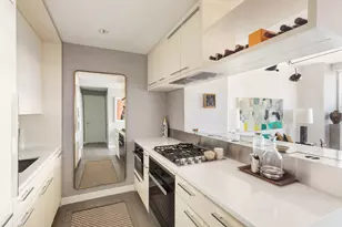 252 South St, New York City, NY 10002 - Photo 2