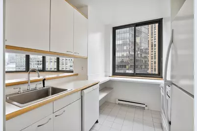 2000 Broadway #11F, New York City, NY 10023 - Photo 4