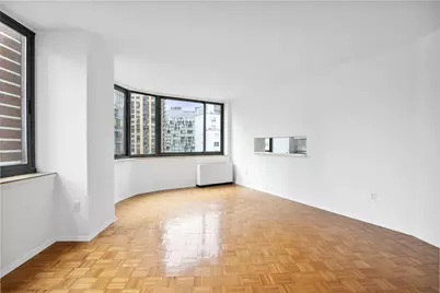 2000 Broadway #11F, New York City, NY 10023 - Photo 2
