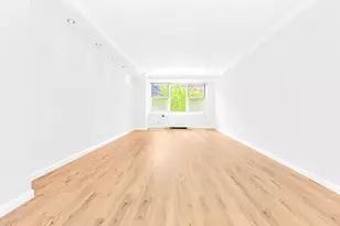 305 E 24th St, New York City, NY 10010 - Photo 2