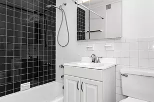 305 E 24th St, New York City, NY 10010 - Photo 8