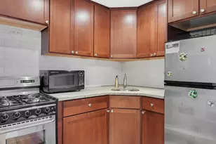 304 W 88th St, New York City, NY 10024 - Photo 4