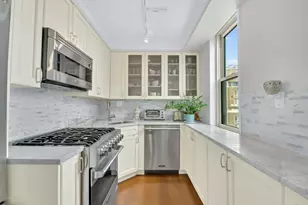 575 Main St, New York City, NY 10044 - Photo 2