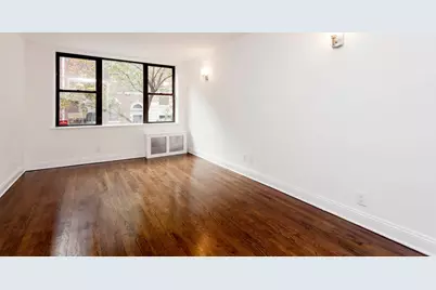 119 E 83rd Street #3B, New York City, NY 10028 - Photo 1