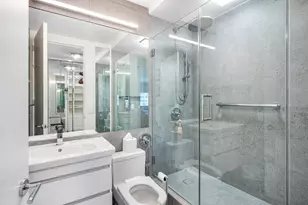 255 E 49th St, New York City, NY 10017 - Photo 16