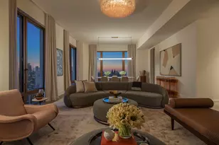 201 E 74th St, New York City, NY 10021 - Photo 2