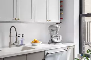 157 Kane St, New York City, NY 11231 - Photo 10