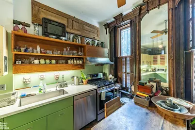 169 E 94th Street, New York City, NY 10128 - Photo 10