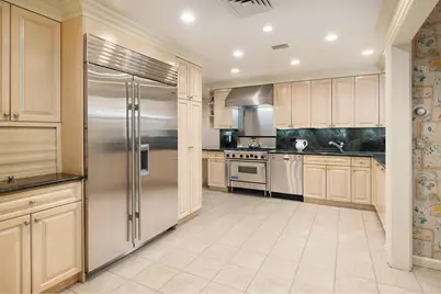 33 E 70th Street #7C, New York City, NY 10021 - Photo 6