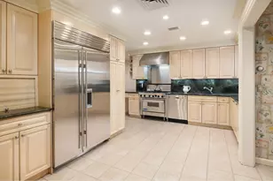 33 E 70th St, New York City, NY 10021 - Photo 6