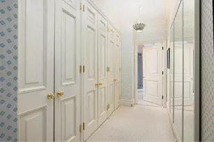 33 E 70th St, New York City, NY 10021 - Photo 8